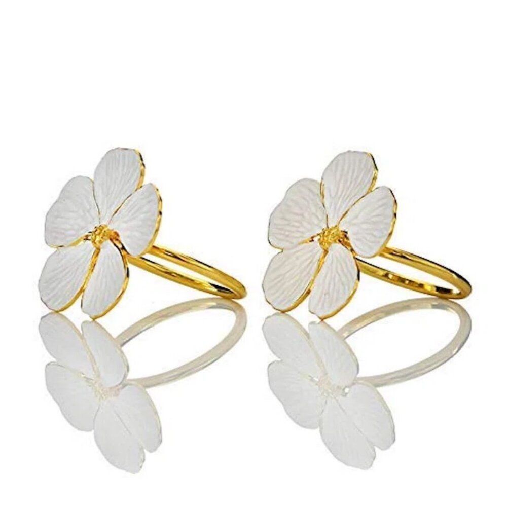 White Flower Napkin Rings SET of 8 - Picture 5 of 10